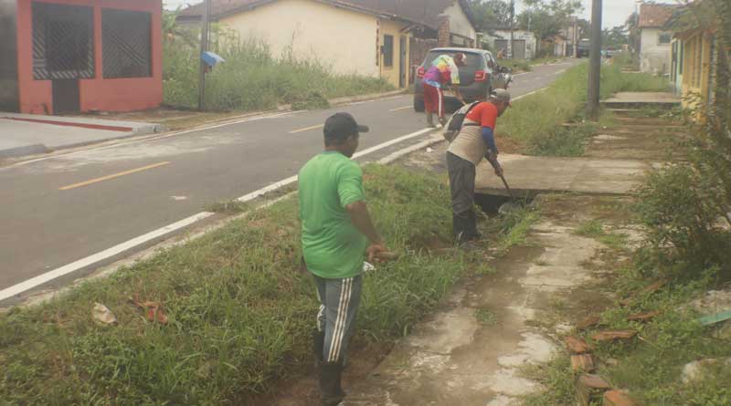 Limpeza das ruas no centro da cidade