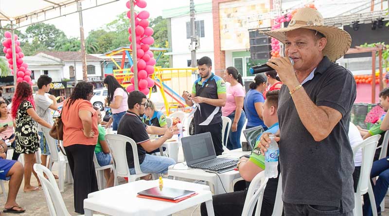 Comemoração ao dia das mães com ação cidadania